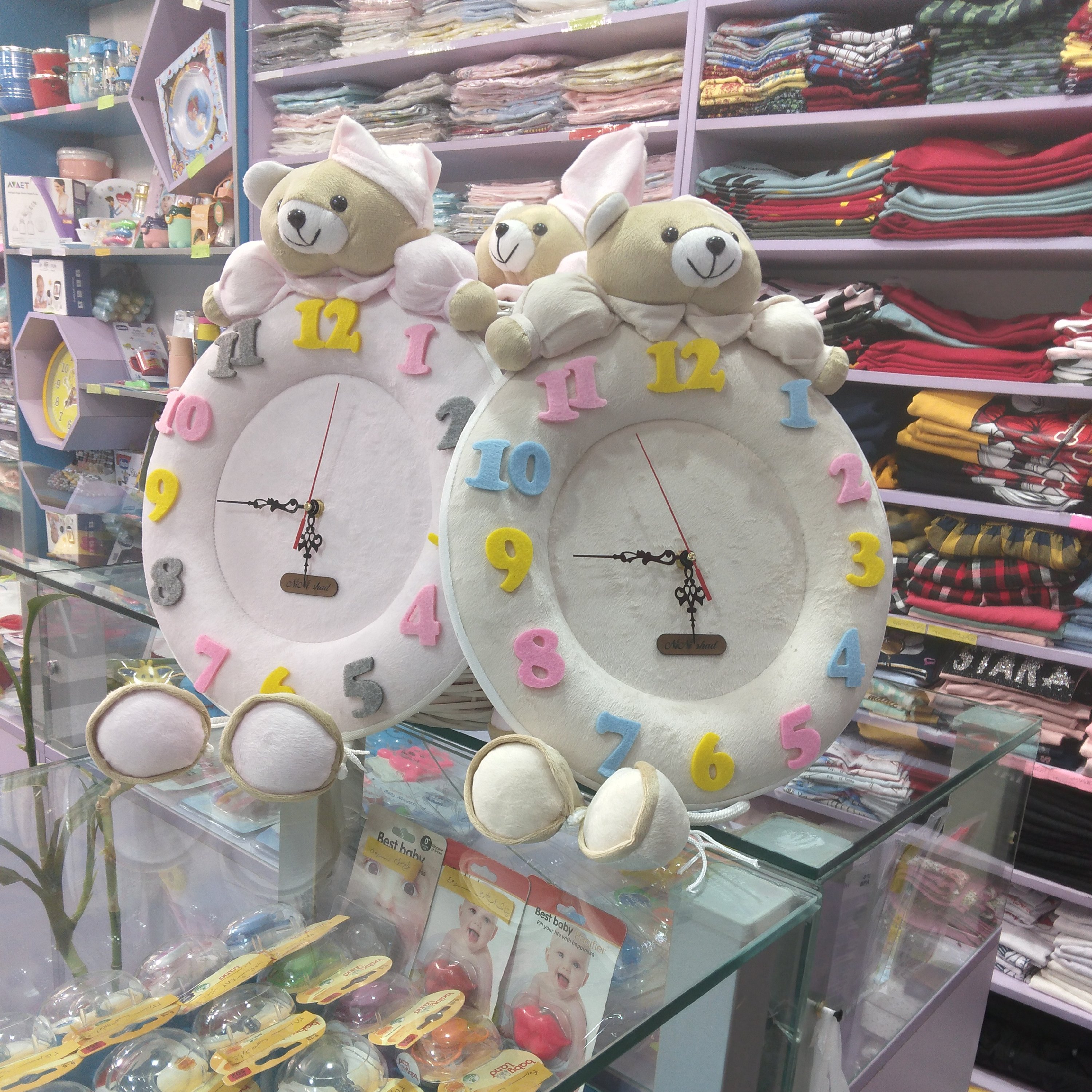 ساعت عروسکی دیواری تمام مخمل درجه یک نانو