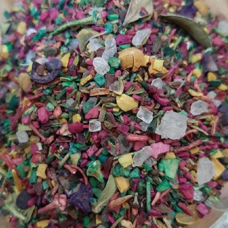 اسفند رنگی اعلاء  500گرم 