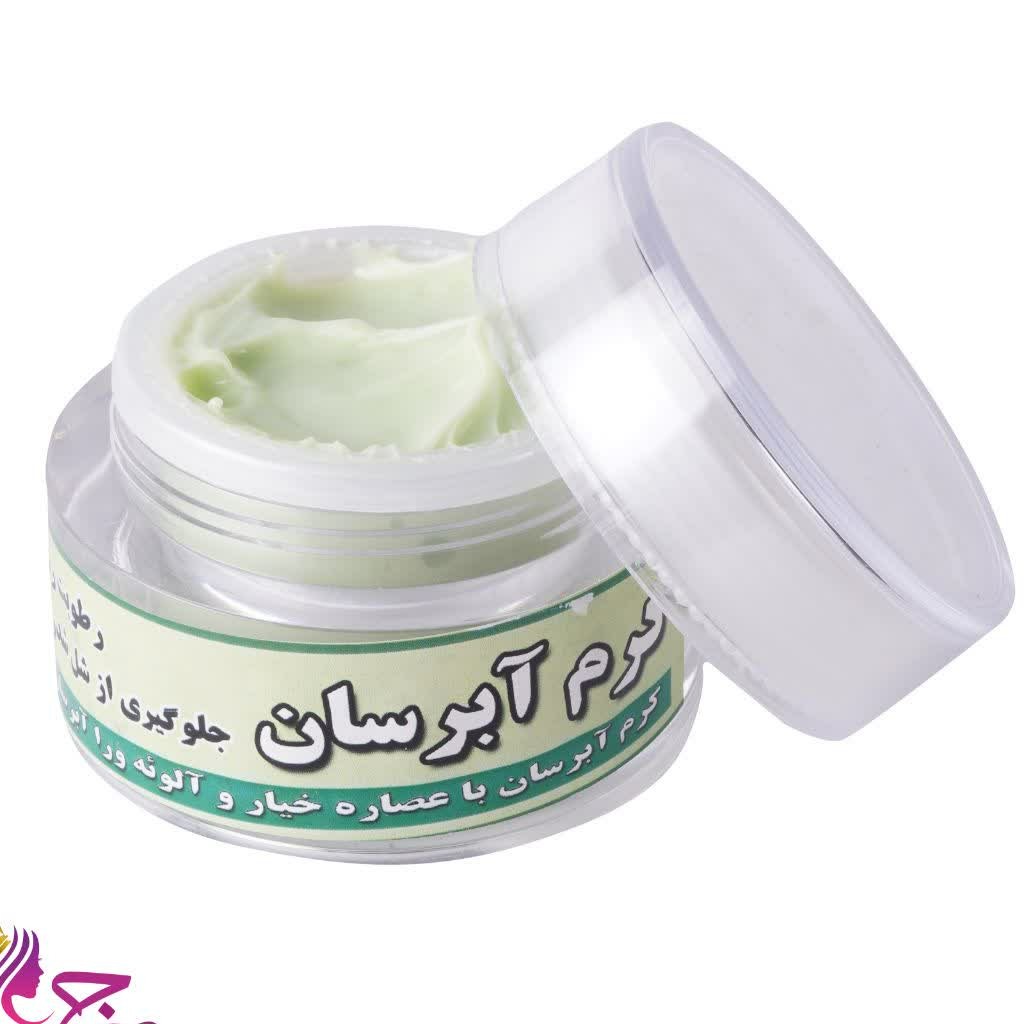 کرم آبرسان خیار و آلو وراء رجبی در وزن های 30 گرمی صد در صد طبیعی و بدون مواد شیمیایی