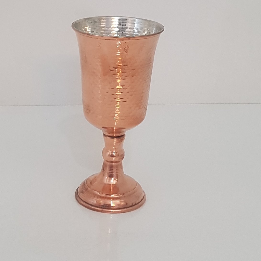 گیلاسه پایه دار، چکشی