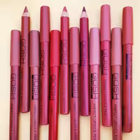 رژلب مدادی گاش نرم و لطیف