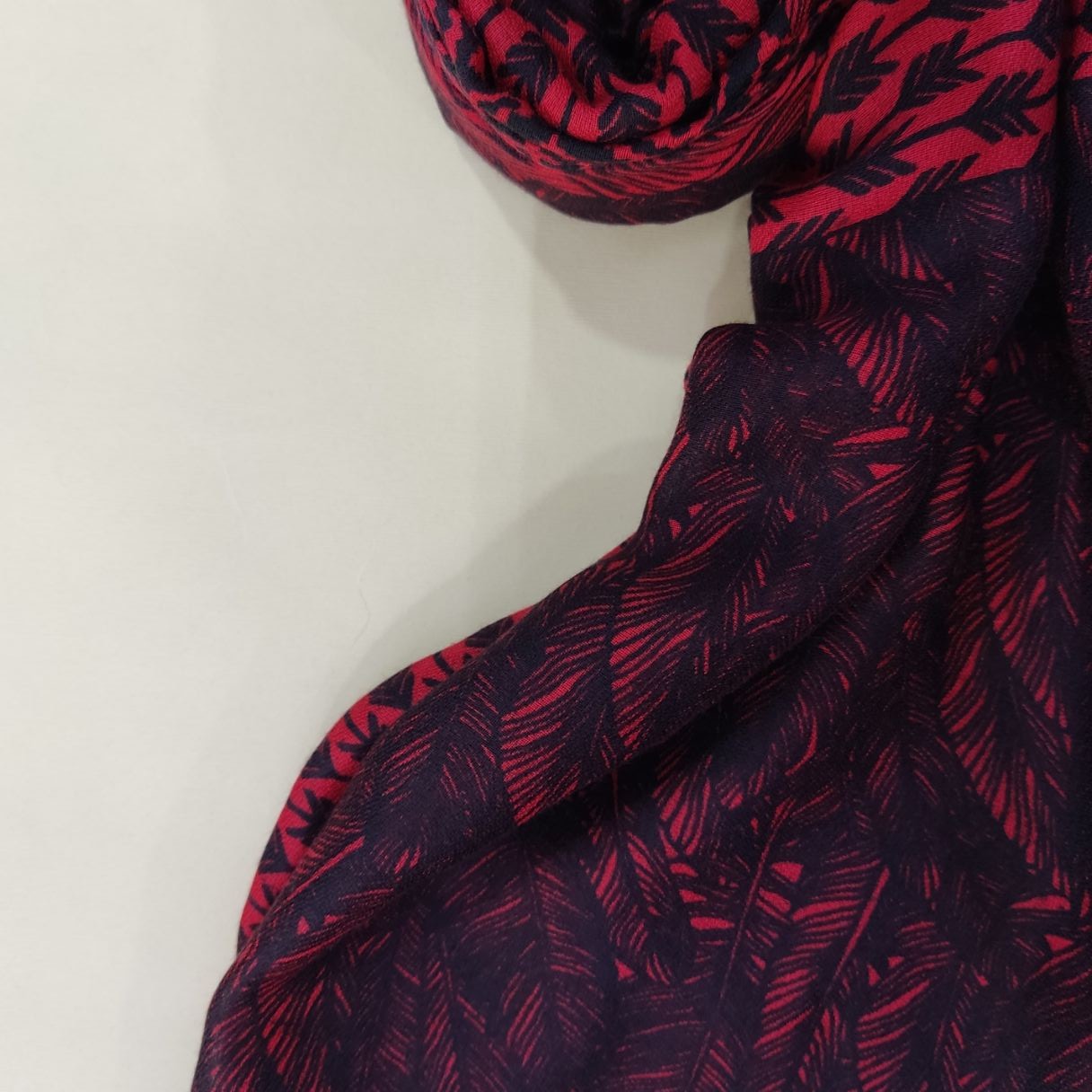 شال صابونی منگوله دار