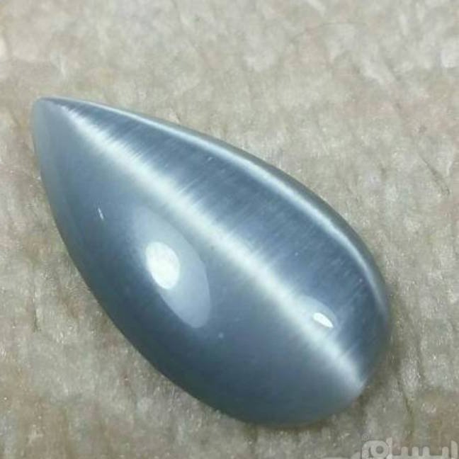 چشم گربه واضح