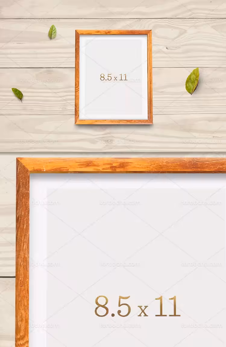 موکاپ قاب عکس چوبی کوچک | گرافیک با طعم تربچه
