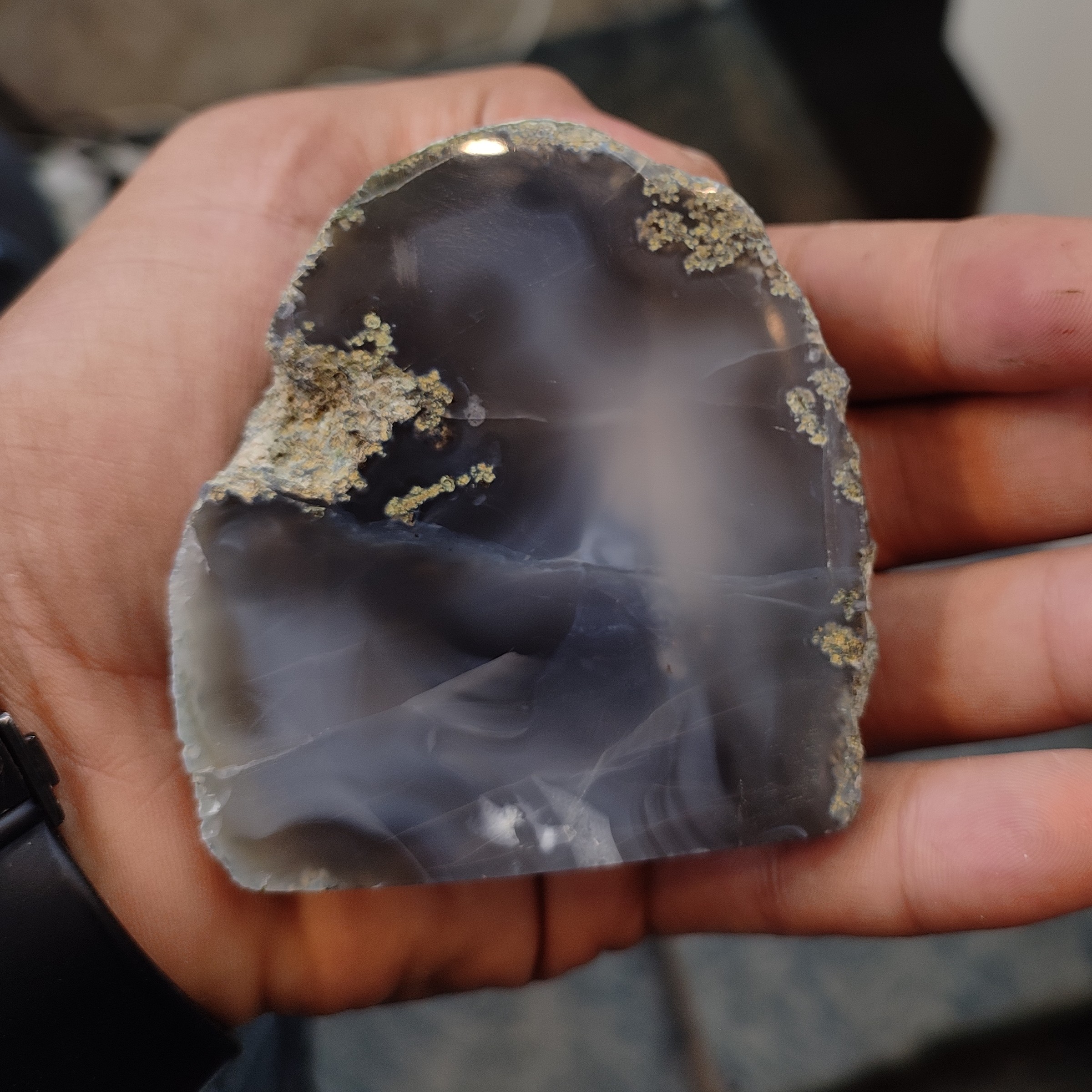 عقیق توپی برش خورده