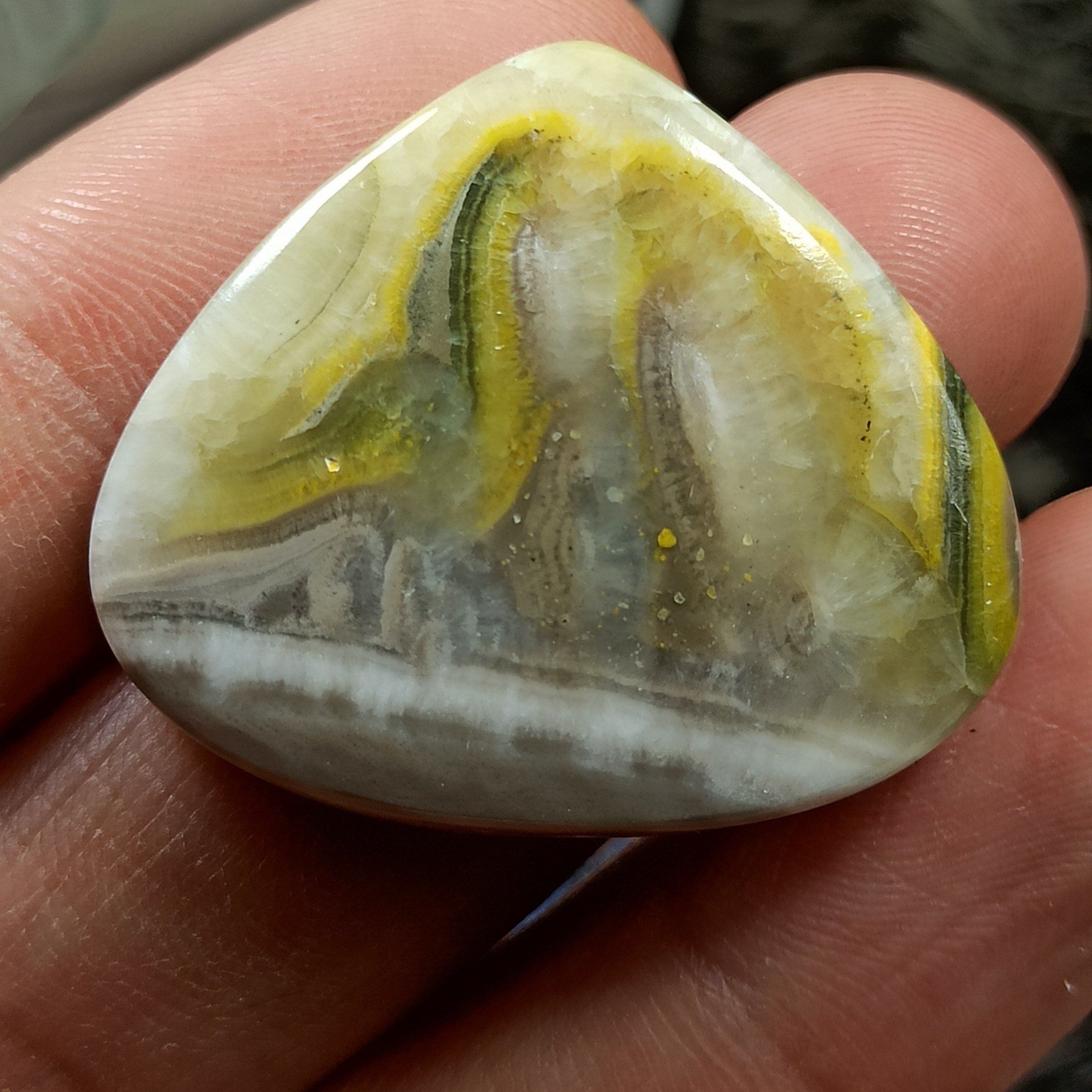 نگین بامبل بی  اشکی  کد 26