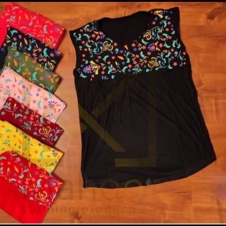 تاپ زنانه ویسکوز صد در صد یقه چاپ دار فری سایز مناسب سایز 38 تا 44