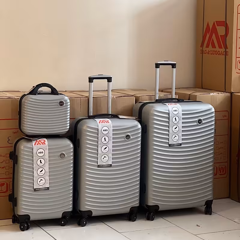 ست 4 تیکه چمدان مسافرتی اوماسو نقره ای