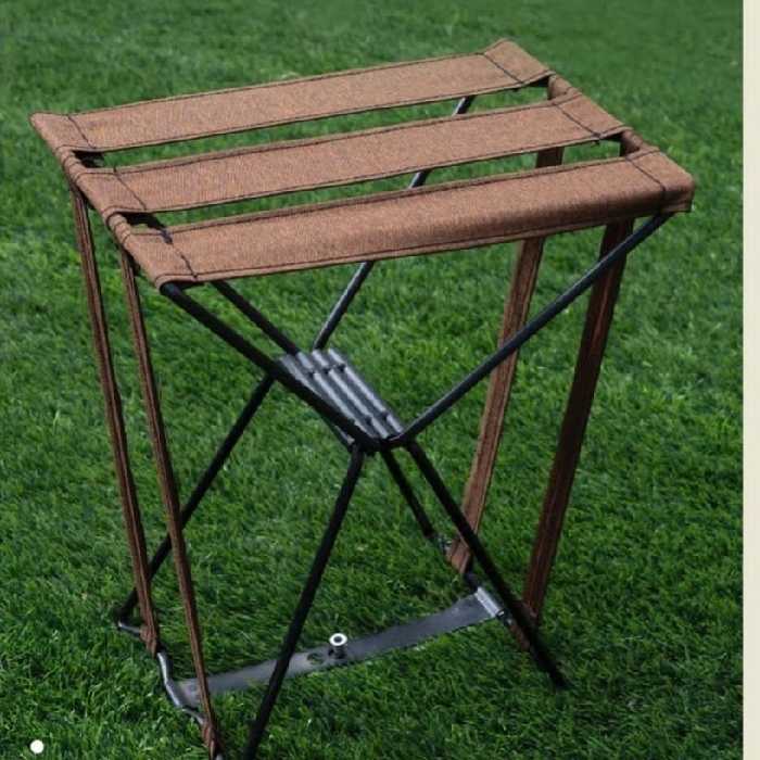 صندلی تاشو بسیار کوچک و سبک و قابل حمل با نوار محکم و تحمل وزن تا 140 کیلو به همراه کیف حمل