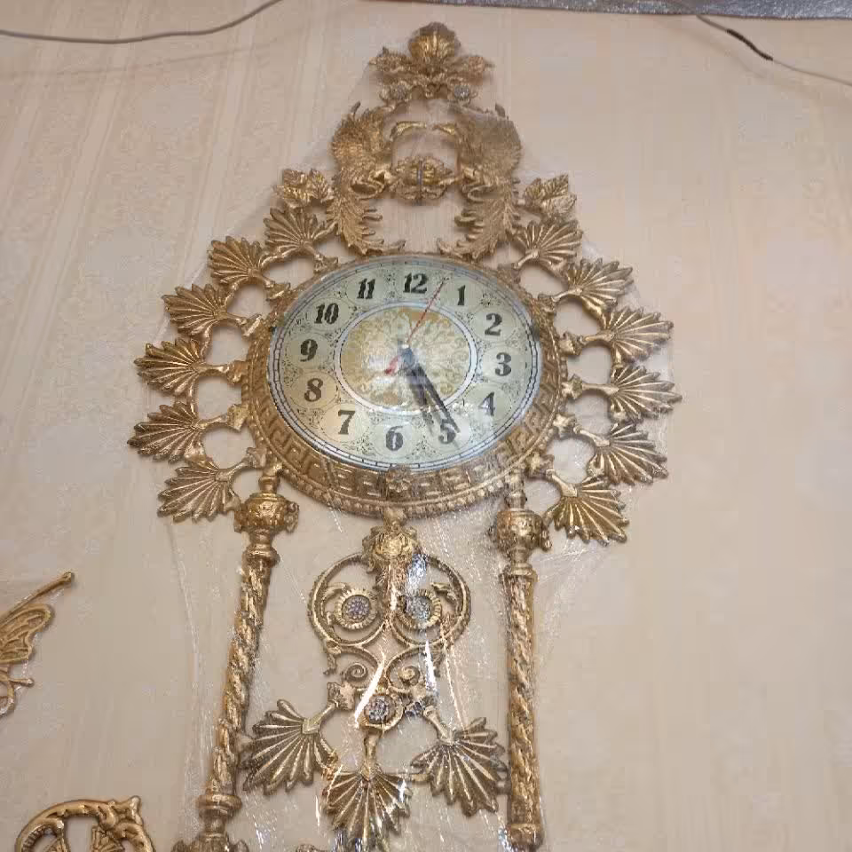 ساعت دیواری برنزی