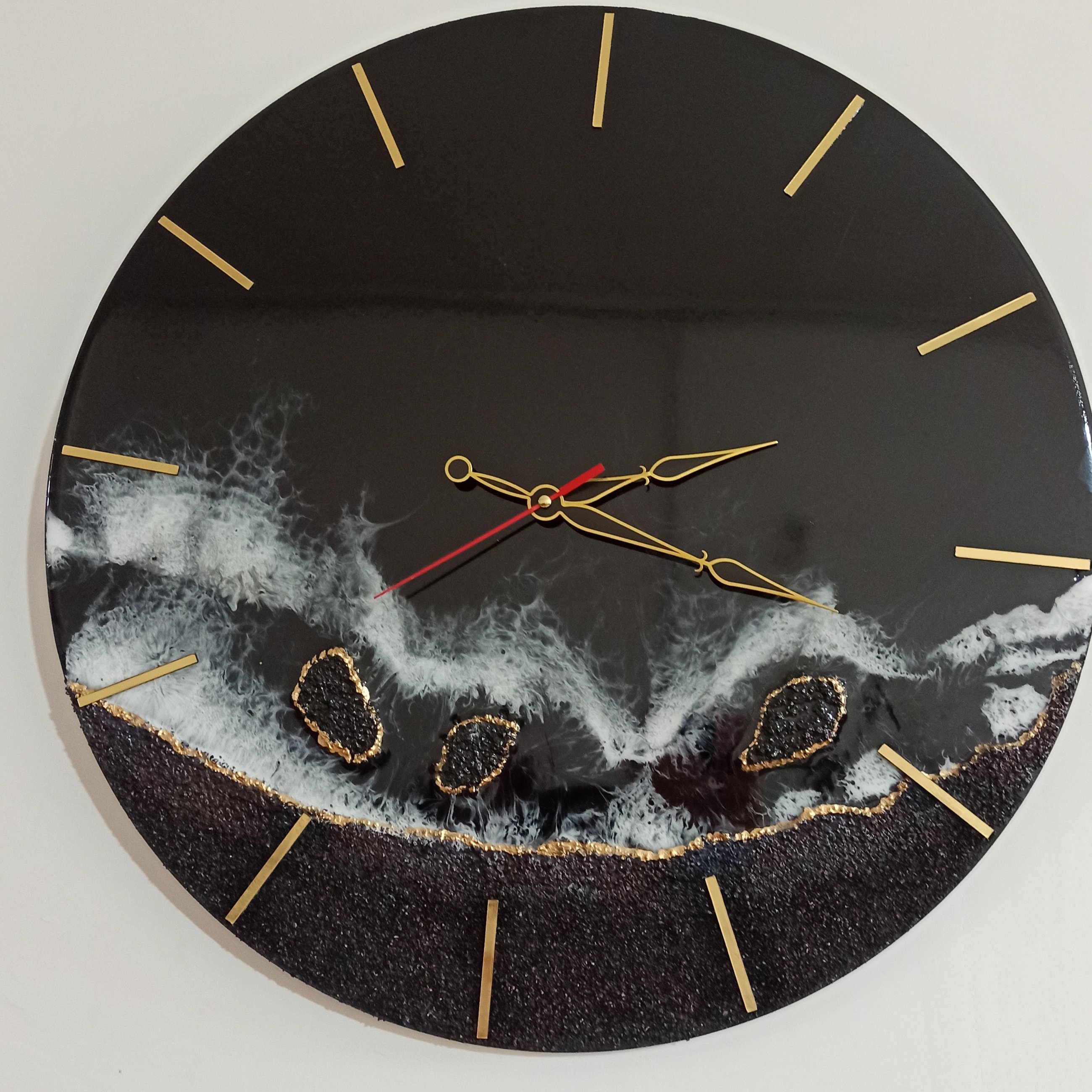 ساعت دیواری چوب رزین دریای سیاه