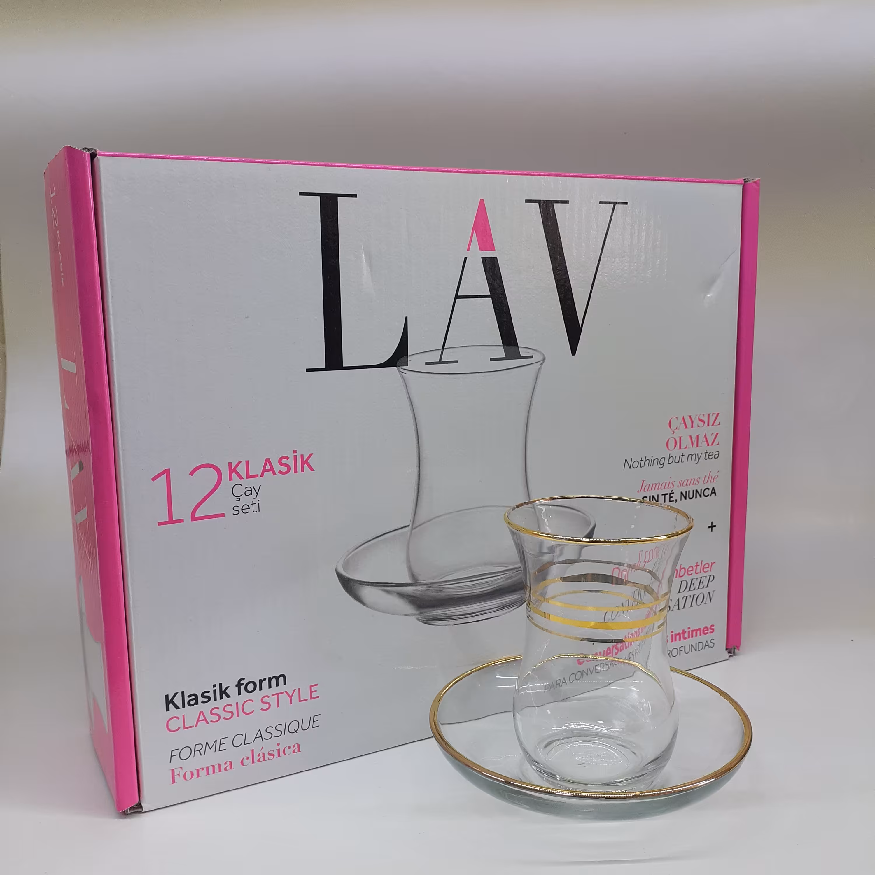 سرویس استکان کمرباریک با نعلبکی دور طلا برند لاو ساخت کشور ترکیه شامل 6 عدد استکان و 6 عدد نعلبکی 