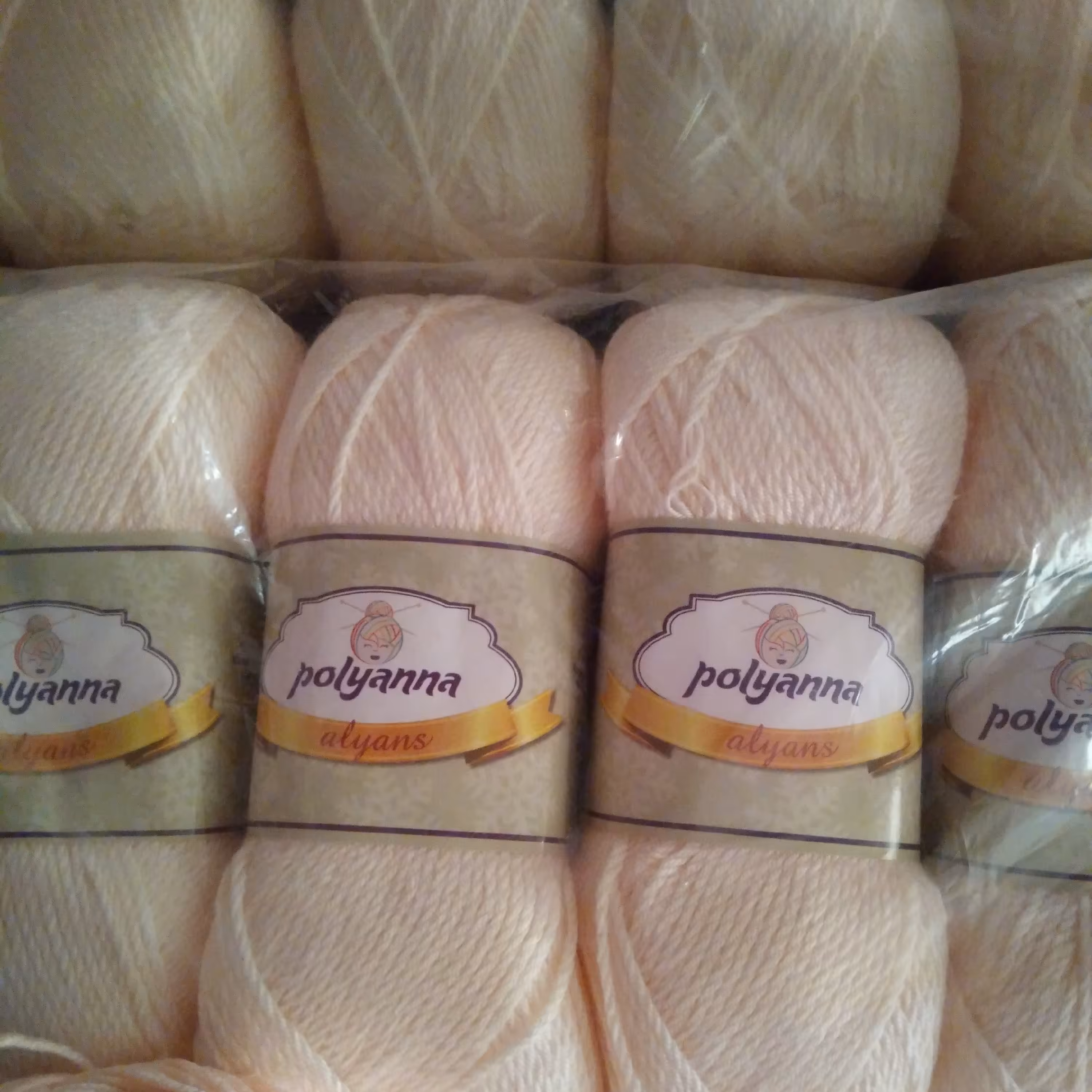 کاموا پولی آنا رنگ بدن 100 گرمی 