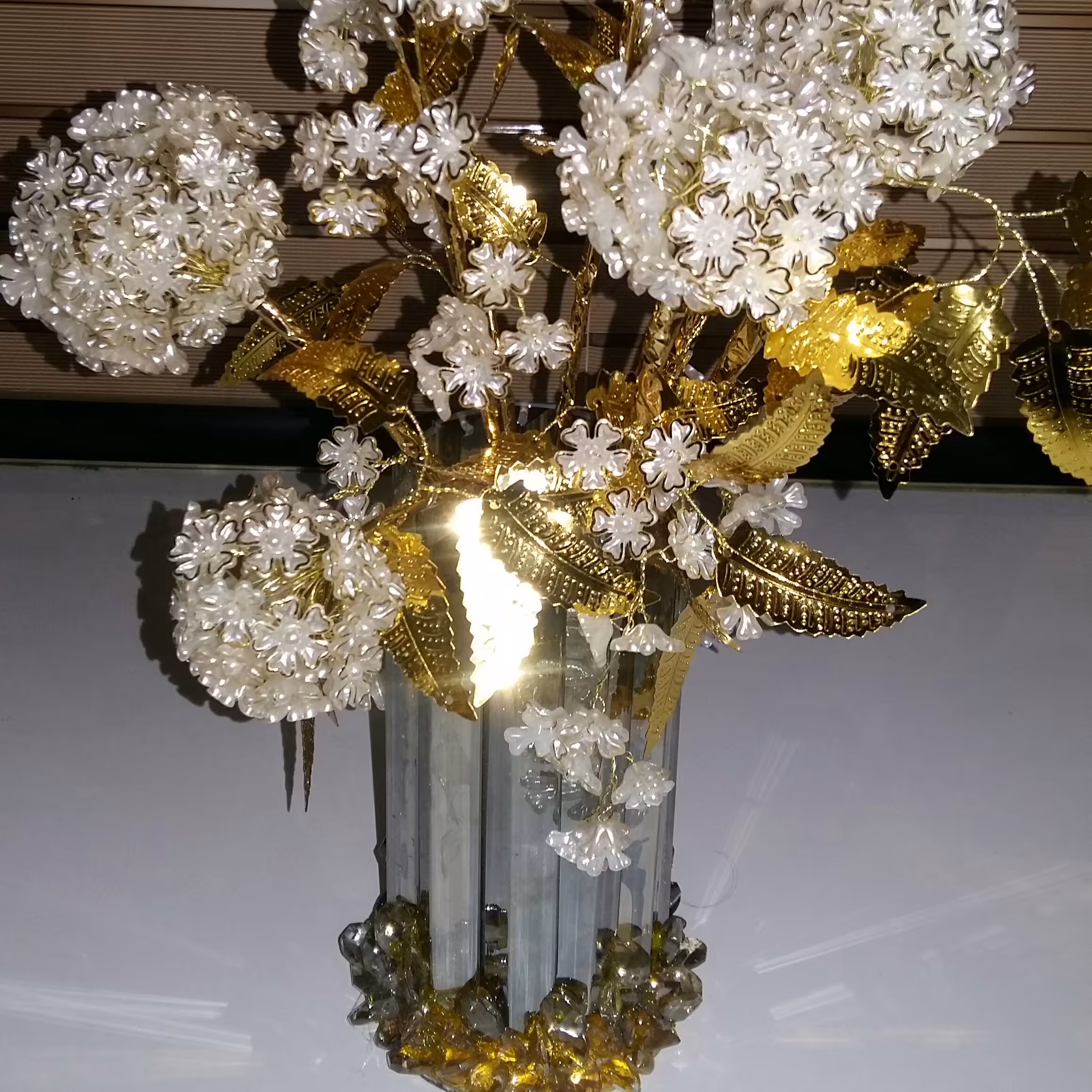 گل و گلدون کریستالی غرفه پرند خانوم