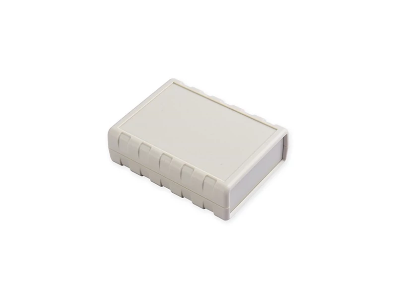 جعبه برد پلاستیکی چهار تکه مشکی و سفید مدل BMD سایز 134x90x45mm | amazonchi