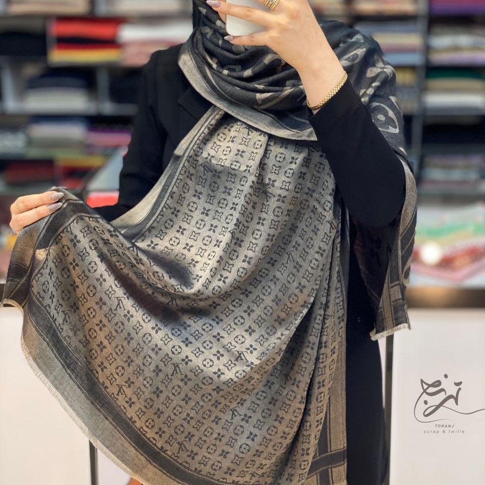 دونه آخر تخفیف خورد - شال نخی ژاکارد دورو رنگ بژ قواره 200 در 70 بسیار شیک و مجلسی ارسال رایگان