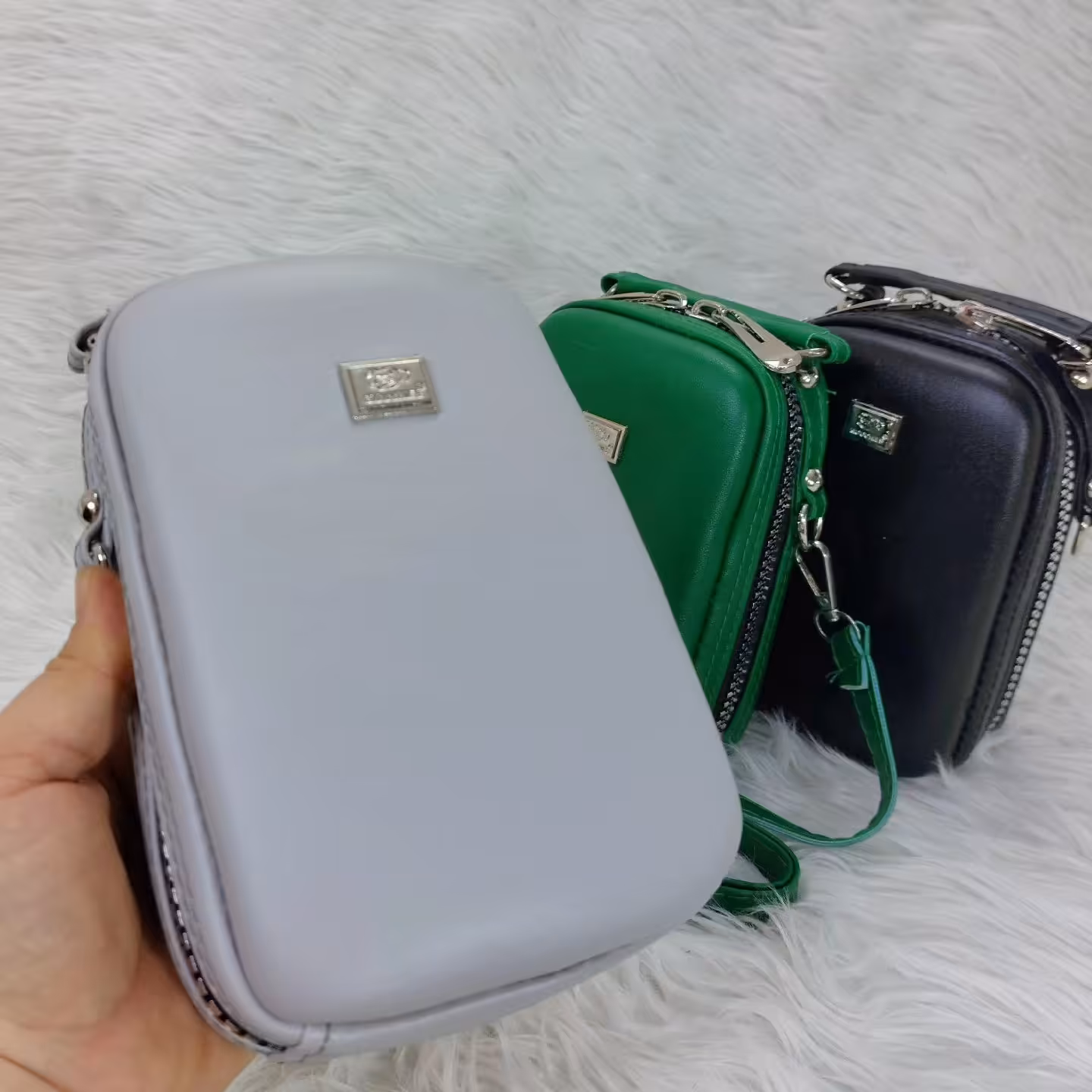 کیف رودوشی دخترونه مدل چمدونی. در سه رنگ پرفروش. با طراحی عالی