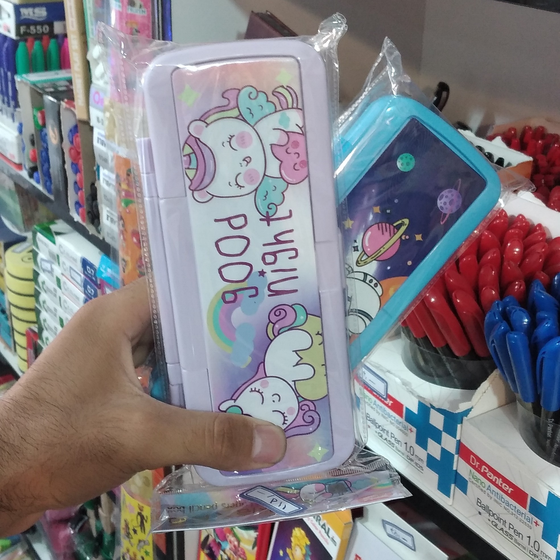 جامدادی طلقی یونی کرن و فضا نورد