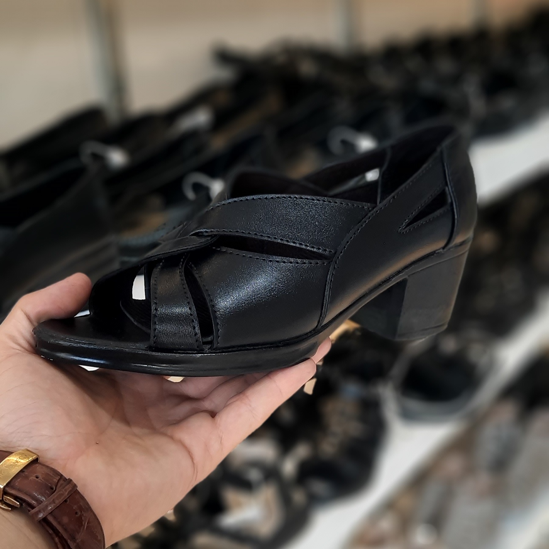 کفش تابستانی زنانه چرم صنعتی(37تا40)