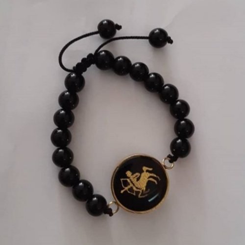 دستبند ماه تولد