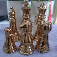 شطرنج دکوری ،جنس سرامیکی ،آبکاری شده رنگ طلایی ،6 عدد،قابل شستشو