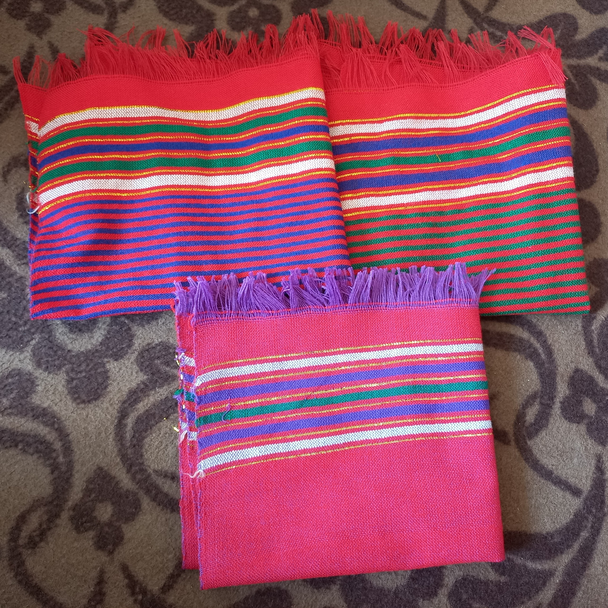 دستمال بافتنی سنتی