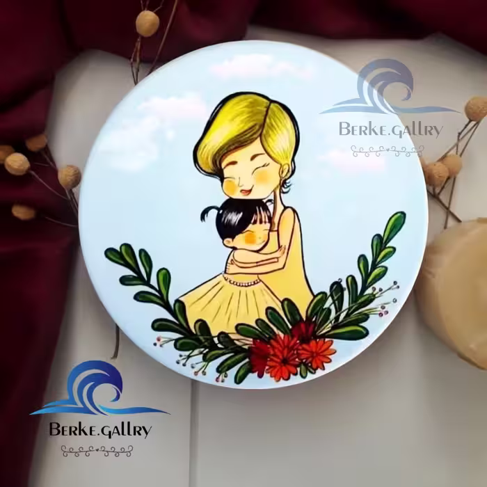 بشقاب دیوار کوب سفالی طرح مادرانه