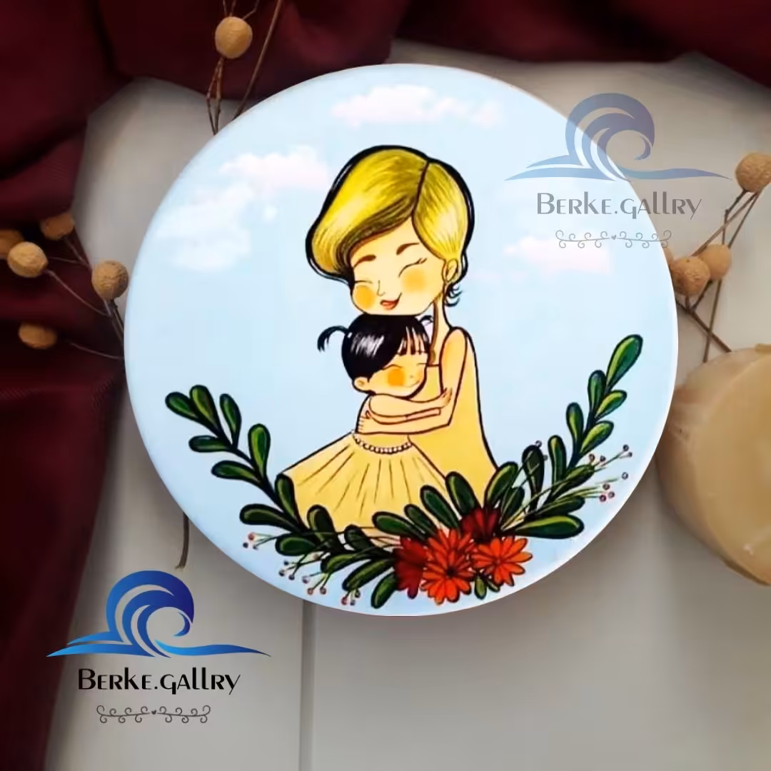 بشقاب دیوار کوب سفالی طرح مادرانه