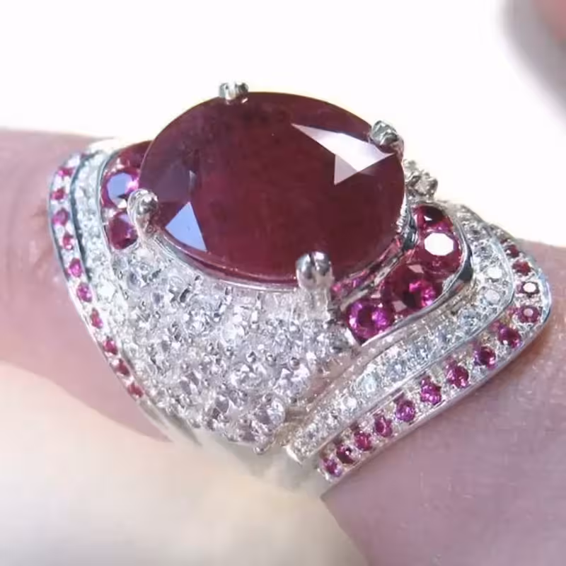 انگشتر نگین یاقوتی کار شده کدB2373