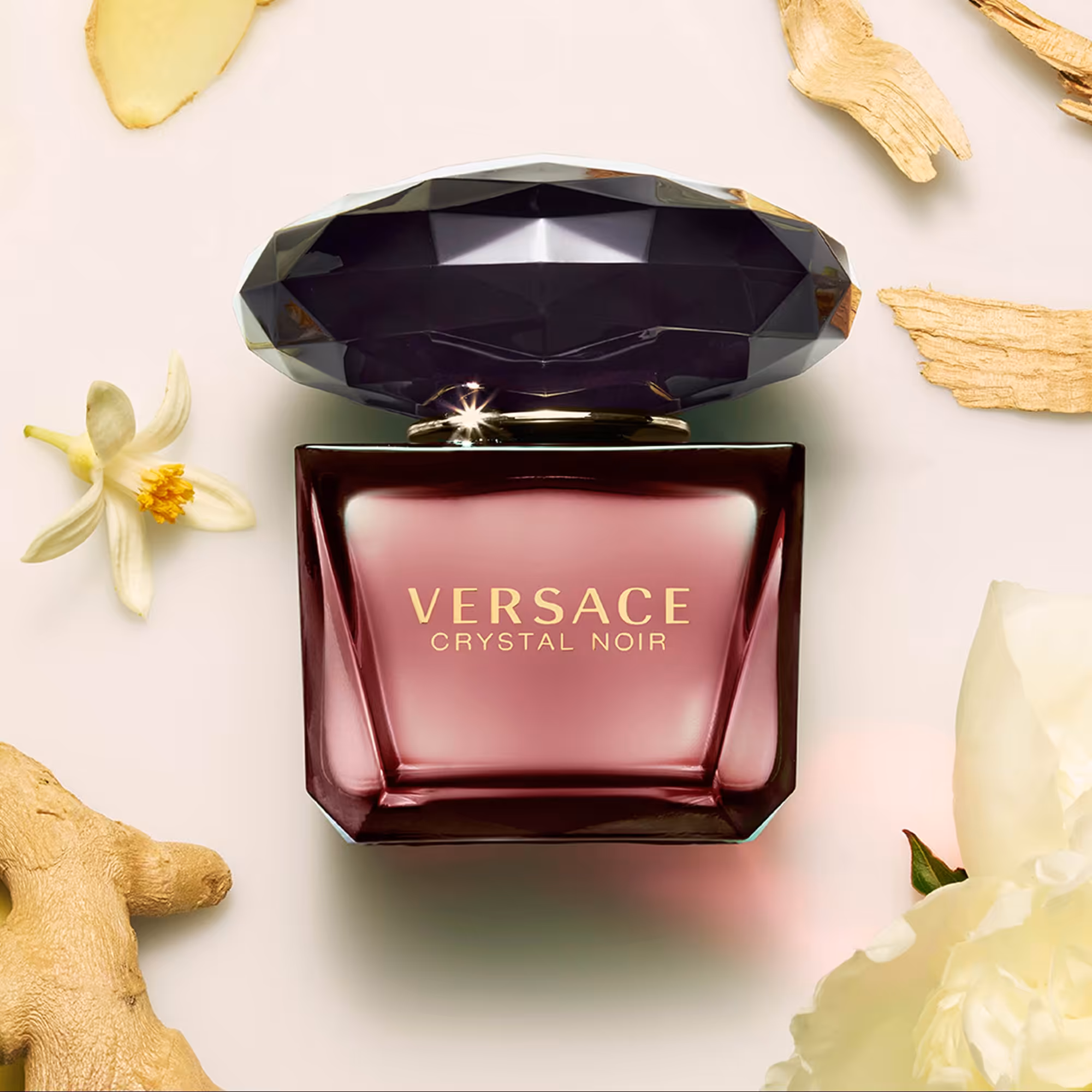 عطر با رایحه ادکلن ورساچه کریستال نویر (Versace crystal noir)10 گرمی130000تومان