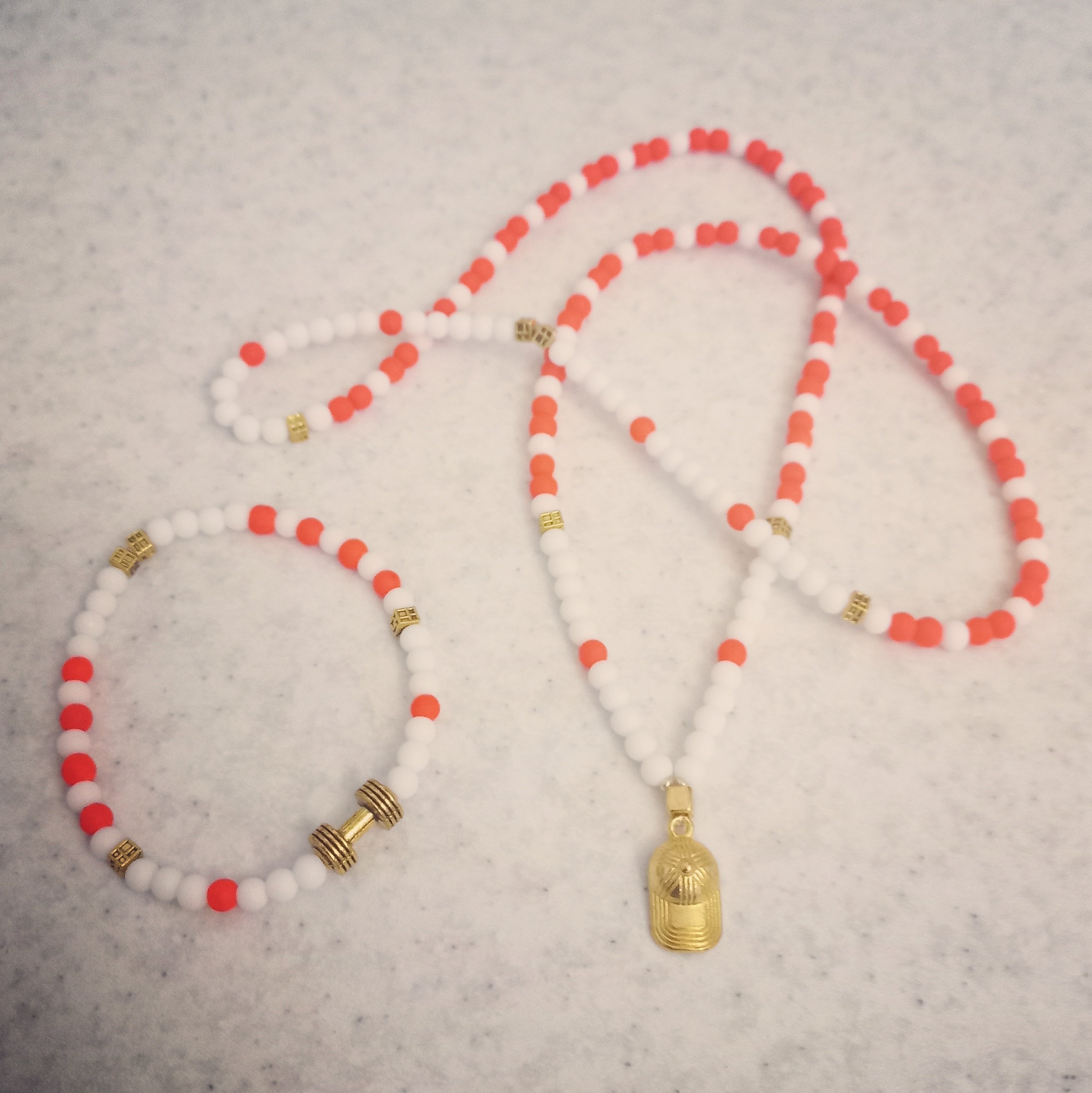 انواع رومانتوی و دستبند 