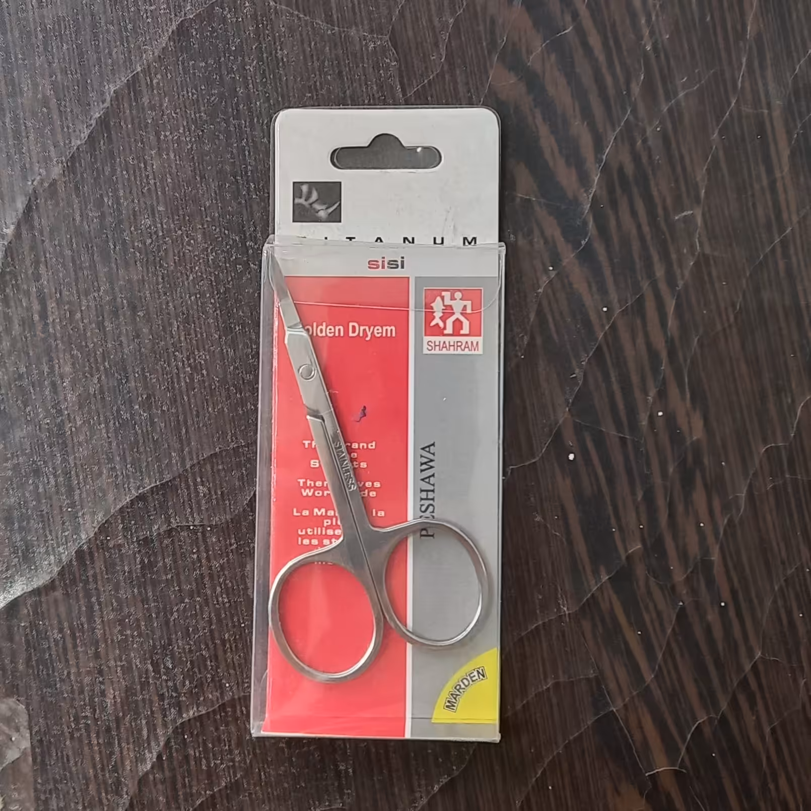 قیچی ابرو سرکج تیتانیوم 