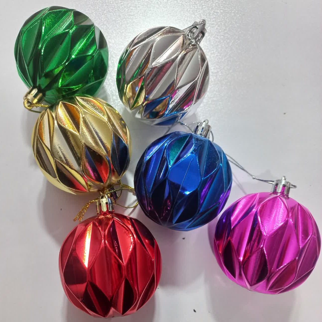 گوی رنگی تزیینی برجسته