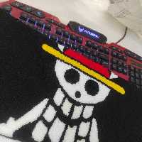 رویه کیبورد یا زیر دستی بافت دست فرشینه یا شبه قالی 