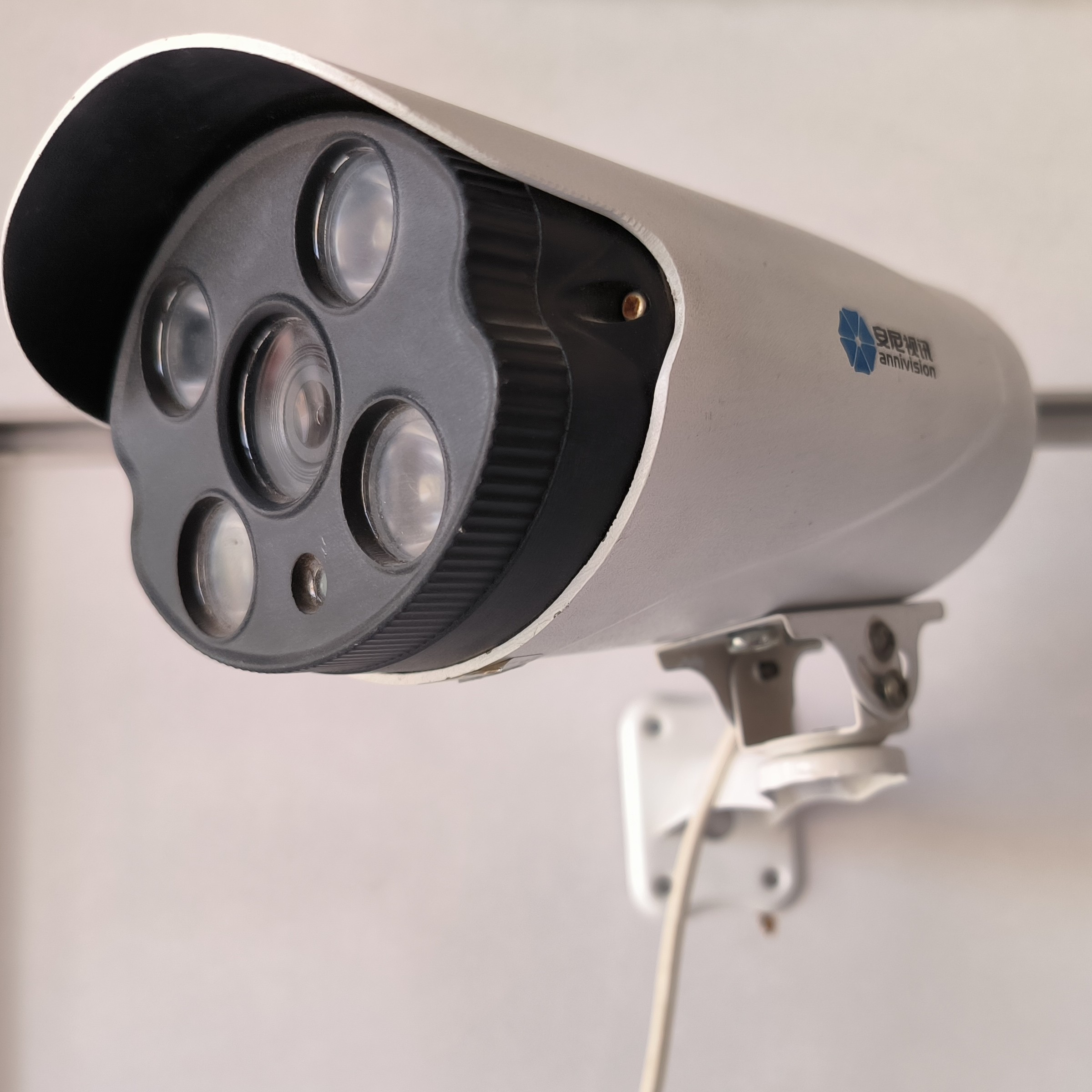 دوربین مداربسته AHDمادون قرمز 4 LED