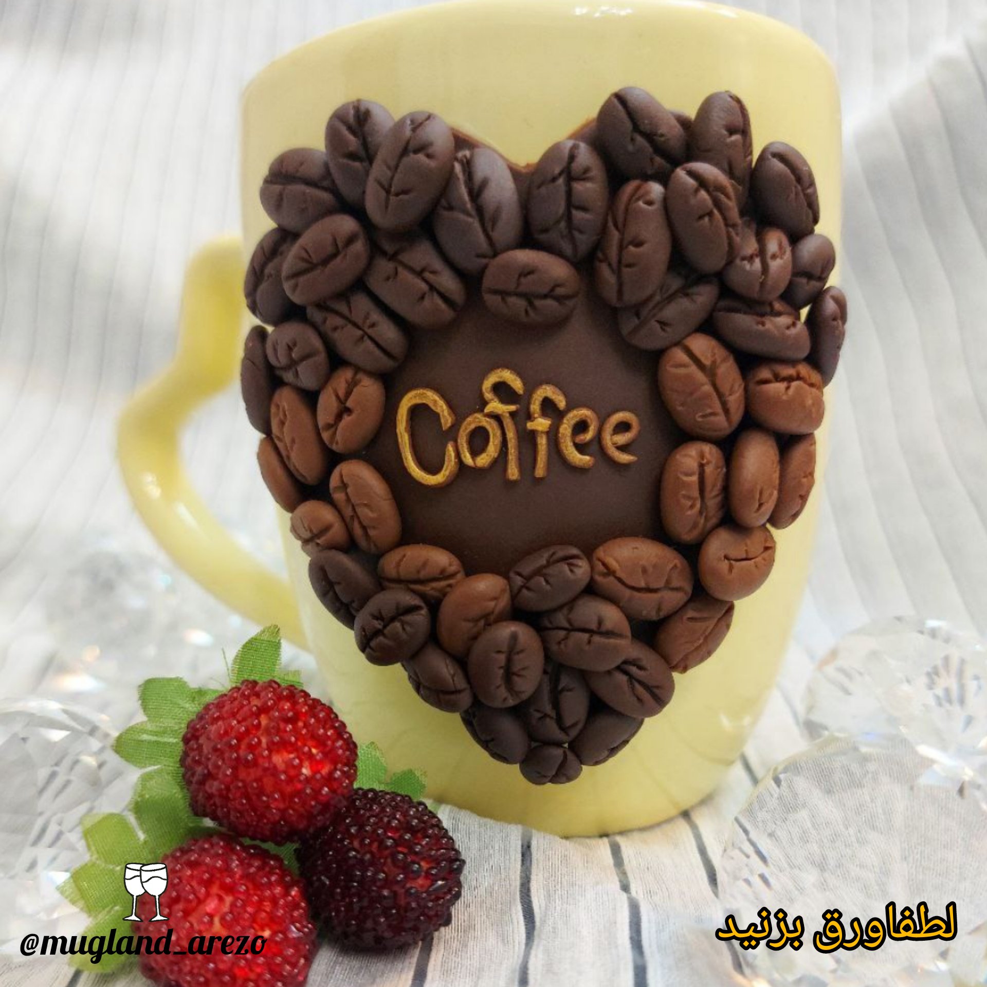 ماگلند ارزو ماگ قهوه برای کسایی که عاشق قهوه هستند و میخوان تو علاقه مندیشون نوشیدنیشونو بنوشن ماگ سرامیکی هست 