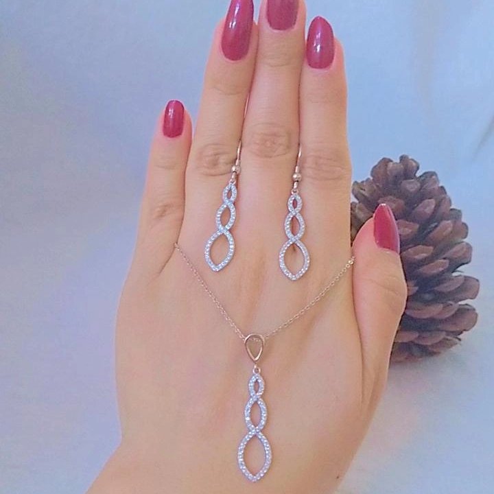 نیم ست نقره ایتالیایی عیار 925با آبکاری طلا سفید زنجیر فلامینگو 45سانتی