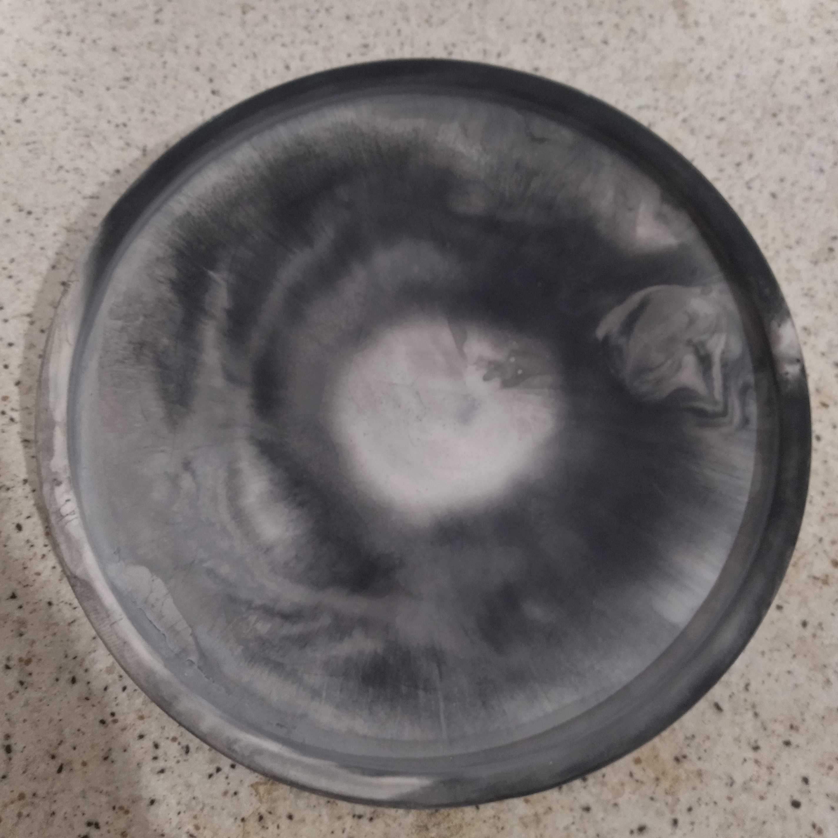 سینی سنگی طرح ابرو بادی دایره ای در ابعاد 25سانتی متر