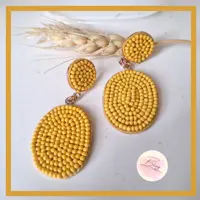 گوشواره میخی منجوق زرد برند اکسسوری 