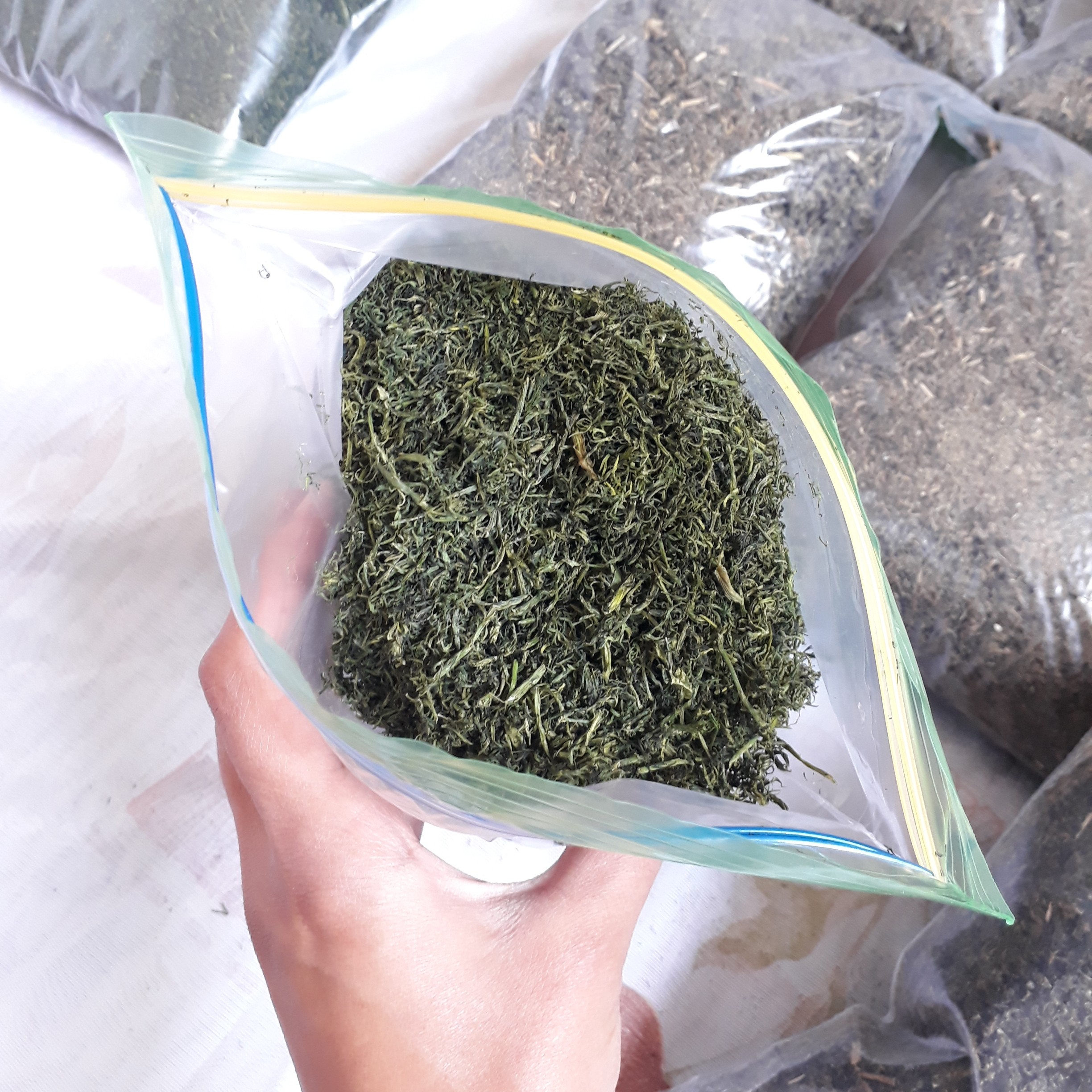 سبزی خشک نیشابور 