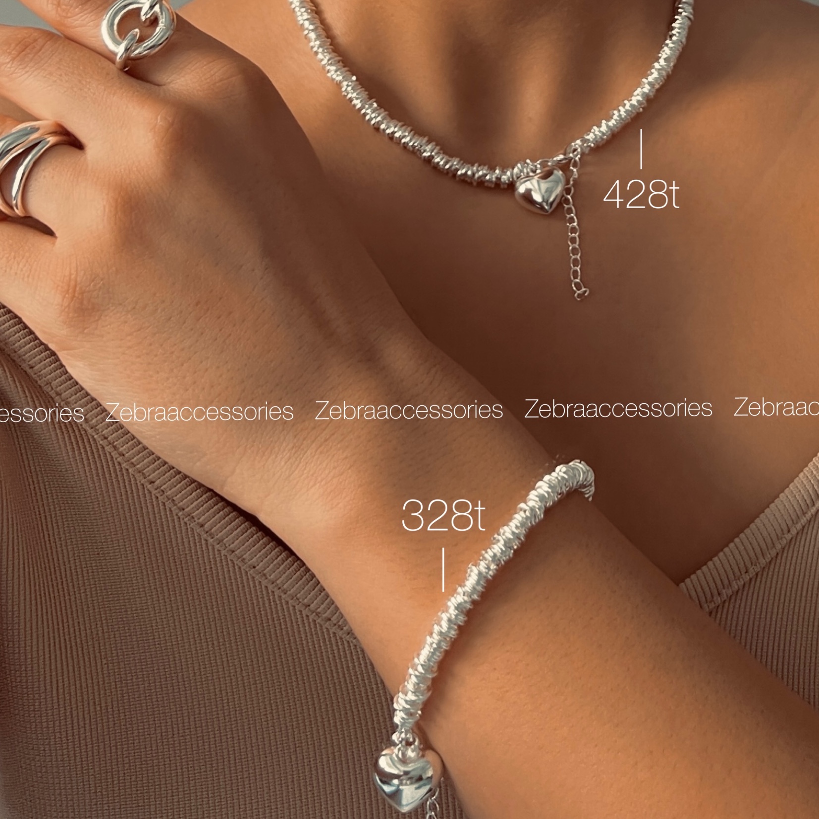 ست گردنبند و دستبند ابکاری نقره با قفل خاص