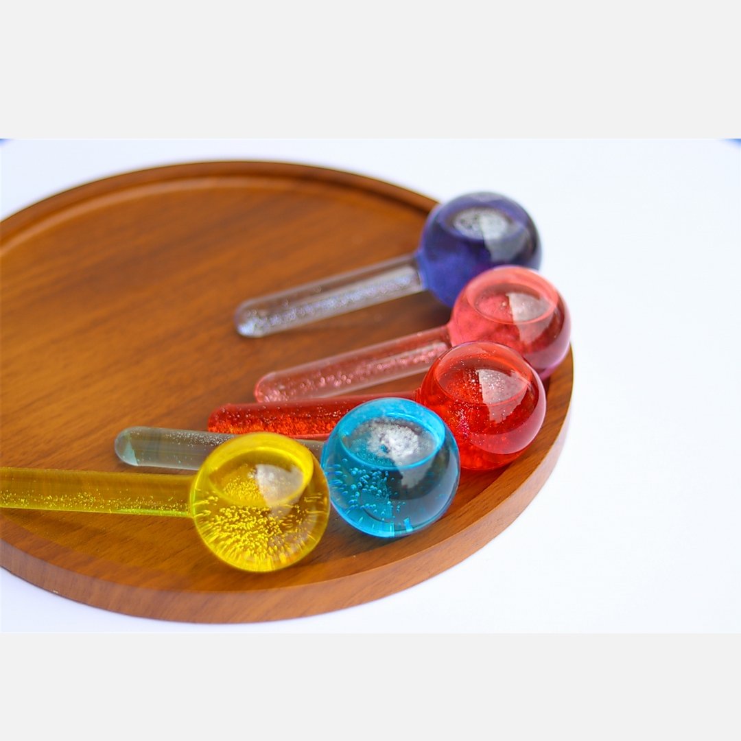 گوی یخی جفتی ماساژور صورت شیشه ای شاین دار  رنگهای مختلف