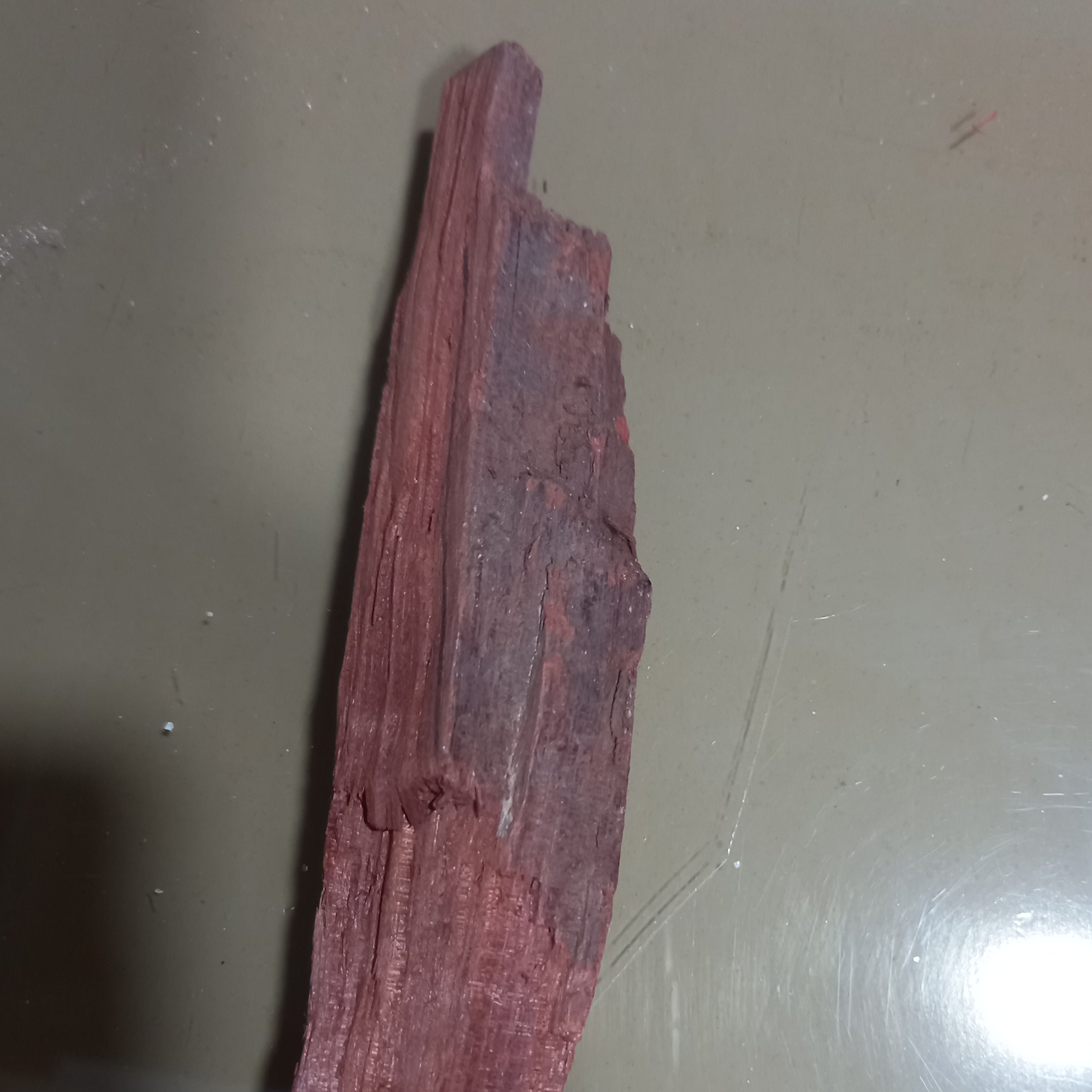 چوب صندل سرخ 