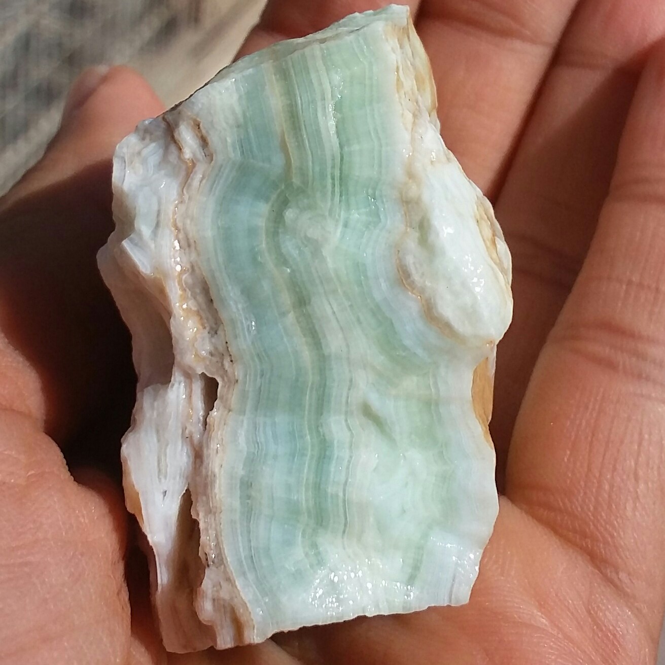 سنگ راف وارداتی آراگونیت بسیار خوش رنگ و کمیاب  100 در 100 طبیعی  شاهکار خلقت خاص
با قابلیت ساخت چند نگین دیدنی
کد10592