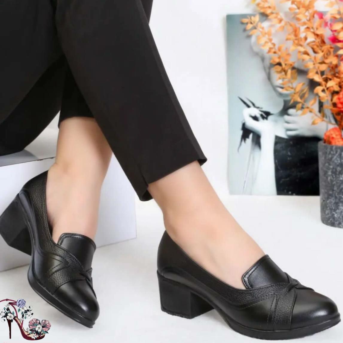 کفش طبی
بسیار شیک راحت
سایز 37تا 40