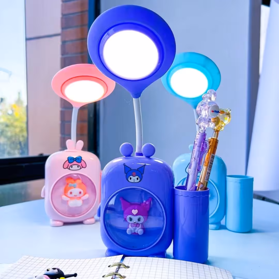 چراغ مطالعه و خواب جاقلمی و تراش دار طرح کرومی سانریو