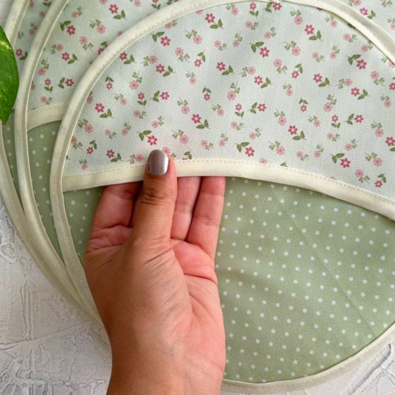 دمکنی مخمل نسوز پشت هلال مدل آنا طرح 43