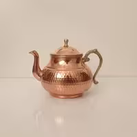 قوری مسی نیم لیتری دسته برنجی طرح توپی نانو شده زنجانیها
