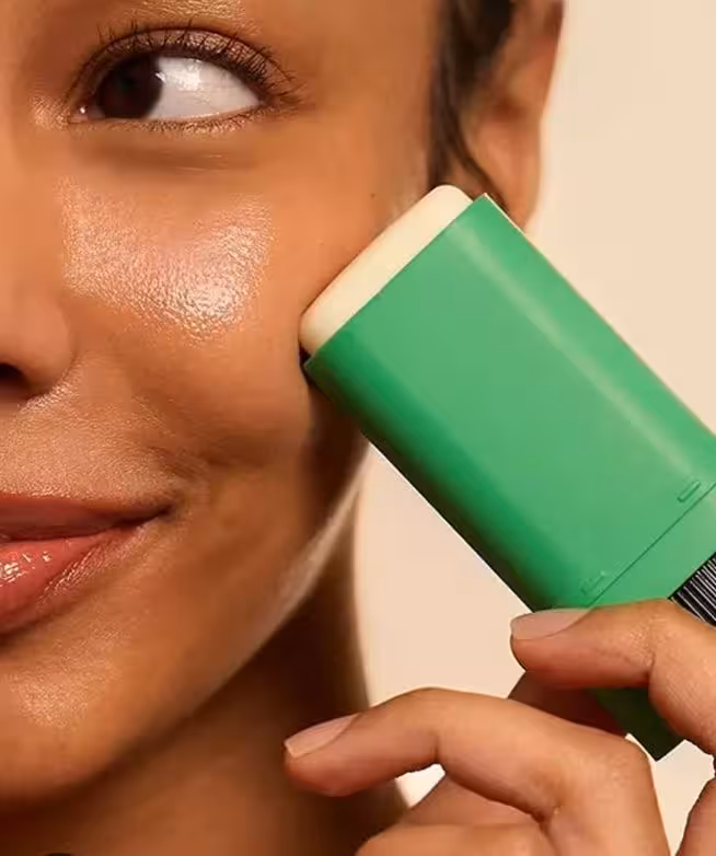 مقایسه ضد افتاب های استیکی
