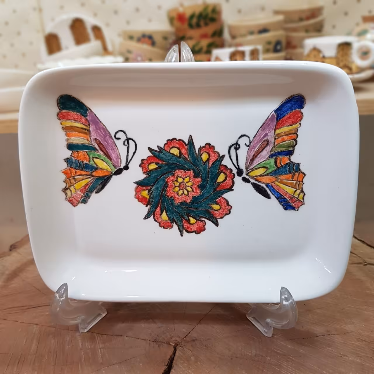 جاقاشقی، شیرینی خوری یا زیر لیوانی طراحی شده سرامیکی، قابل شستشو، دستسازه، نقاشی با دست انجام شده.